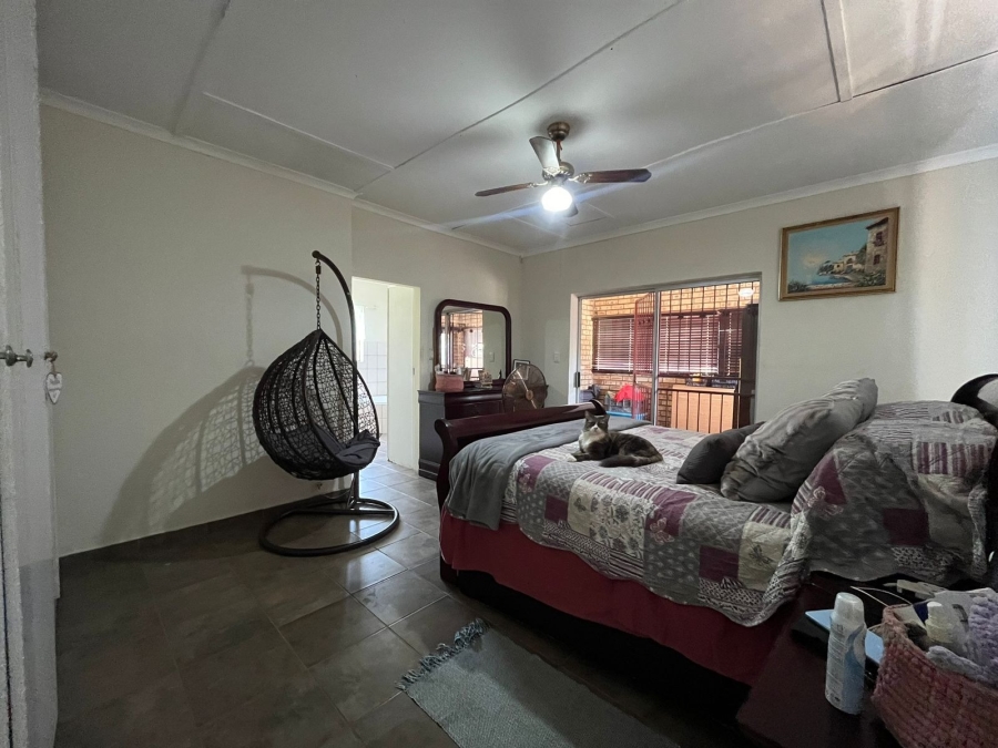 3 Bedroom Property for Sale in Protea Park North West